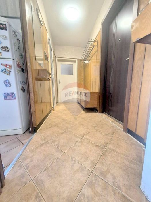 Продава се Двустаен апартамент в Варна, Цветен квартал - 61 кв.м за 2377 €/кв.м - Снимка #4