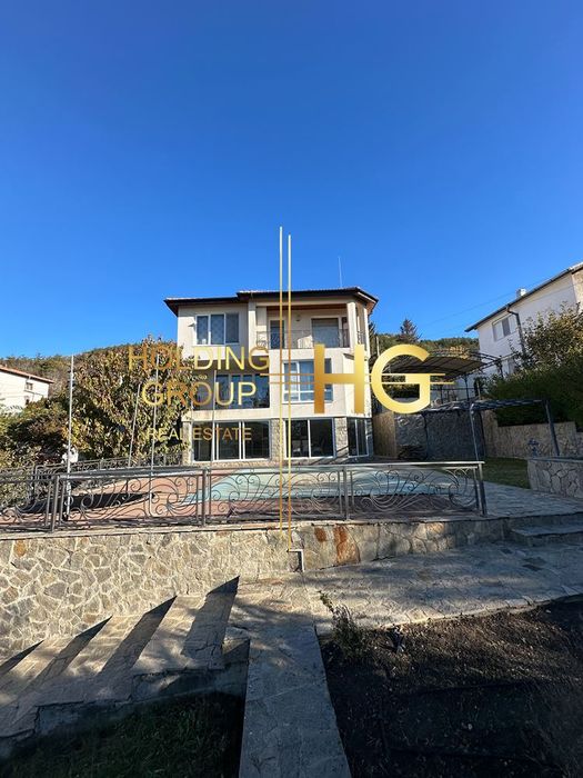 Къща в Добрич, област-гр.Балчик площ 210  кв.м