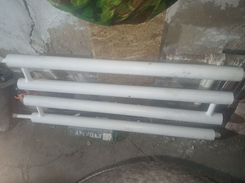Продам батарей  4штуки