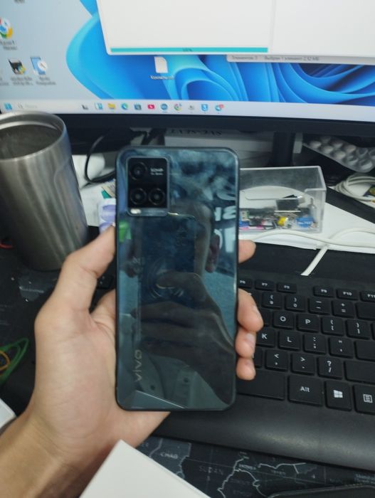 Vivo y33s telefon