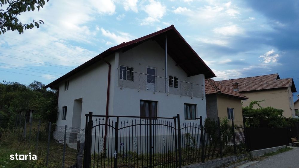 Casa / Zona Salatrucel / Valcea /