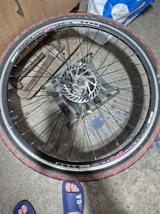 Roată de 28  dublă