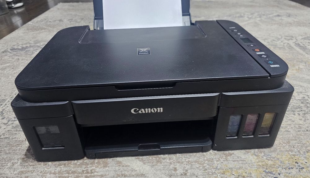Imprimantă multifuncțională Canon PIXMA G2415 – stare foarte bună, cu