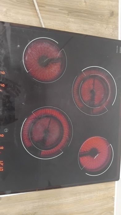 Продам сенсорную электроплиту