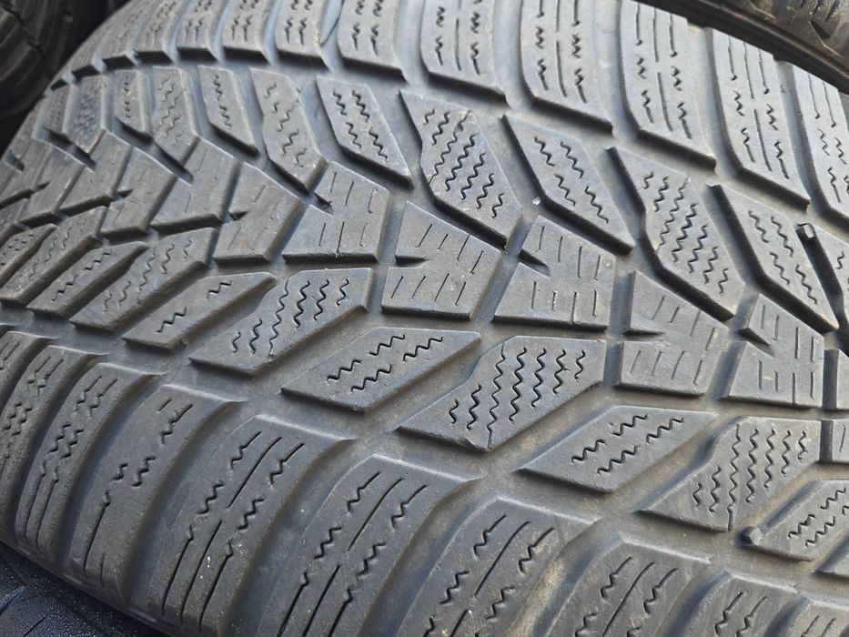 2бр Зимни гуми 245 40 19 - Hankook - DOT 2022