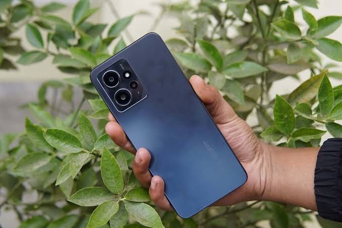 Продам свой Redmi Note 12 8/128gb Black в идеальном состаяние