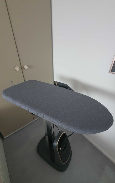 Aparat de calcat vertical PHILIPS Seria 8500