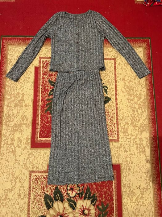 Одежда б/у продается