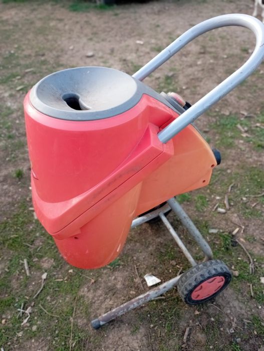 Дробилка за клони