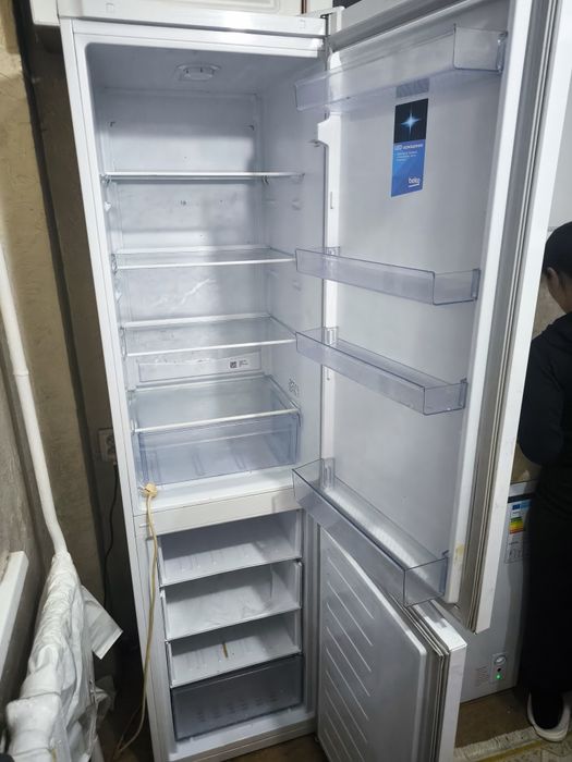 Продам холодильник