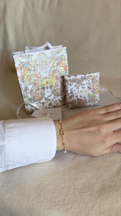 Bratara Dior aurie