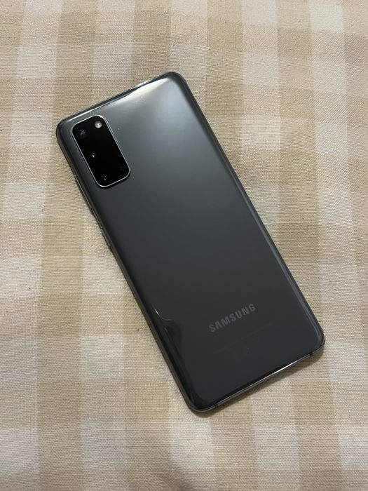 Motorola E7 Power schimb cu Samsung sau Iphone