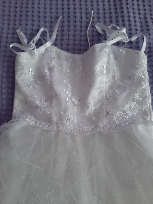 Шаферска рокля за 6 годишна госпожица