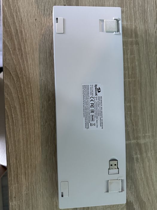 Продавам клавиатура redragan