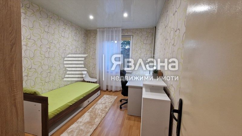 Дава се под наем Тристаен апартамент в София, Красно село - 80 кв.м за 650 € - Снимка #8