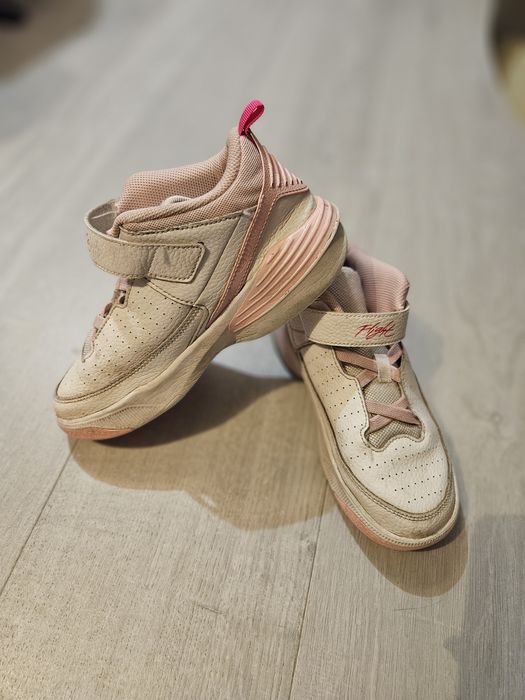 Adidasi Jordan  mar 35