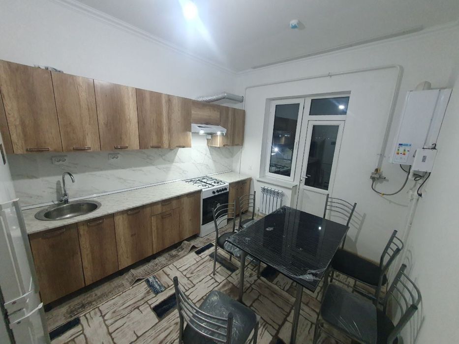 Yangidarxon 3/4/16 kvartira sotiladi. 74m2 SROCHNO!!!