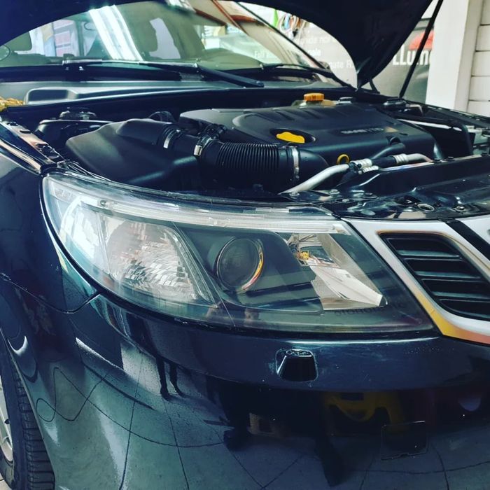 Polish Faruri. Folie Protectie .Transparenta Polimer.