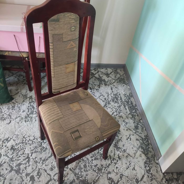 Стол стул сотилади