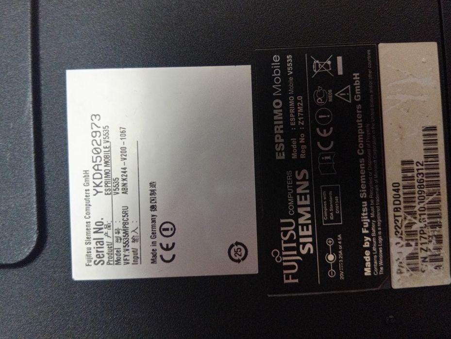 Старый ноутбук Fujitsu