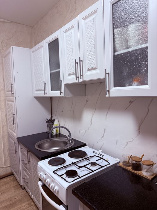 Продам кухоныый гарнитур