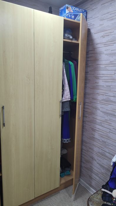 Продам шкаф, комод и зеркало