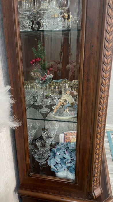 Сервант для гостинной