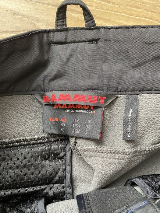 MAMMUT -pantaloni soft tech, stare foarte buna, barbati , marimea 46