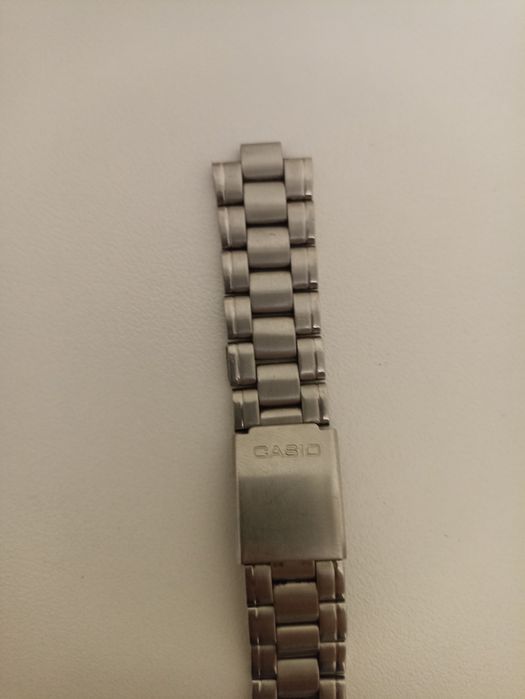 Продам часы Casio