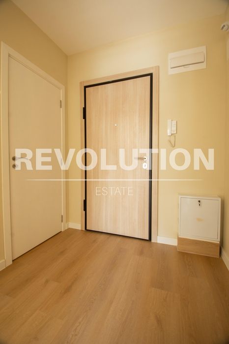 Дава се под наем Двустаен апартамент в София, Зона Б-19 - 55 кв.м за 700 € - Снимка #2