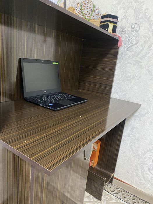 Kompyuter stol , novtbuk , kuxinni stol stul sotiladi