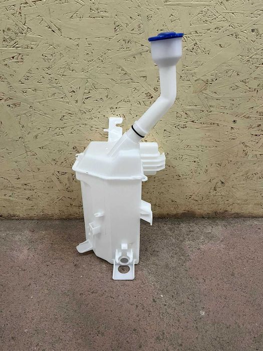 Бачок омывателя Хендай Хюндай Элантра 2021- /Hyundai Elantra 2021-