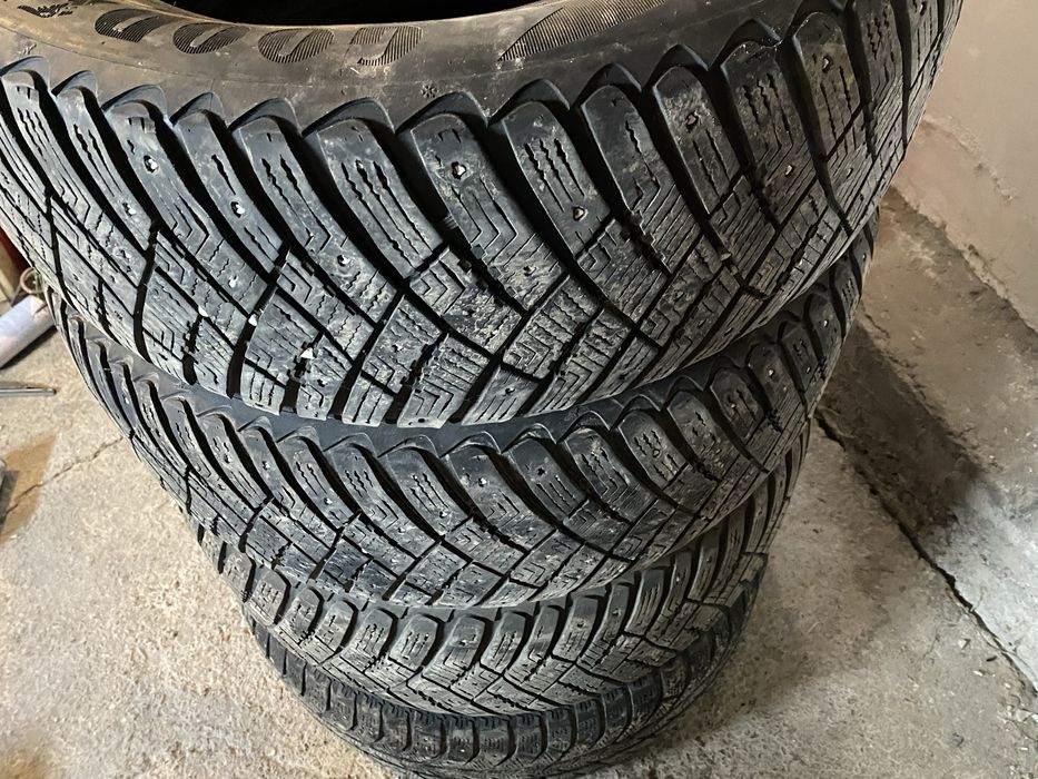 Продам зимние шины комплект, Good Year