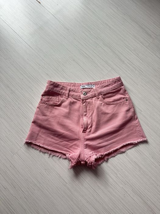 Къси панталони Zara в сиво и розово