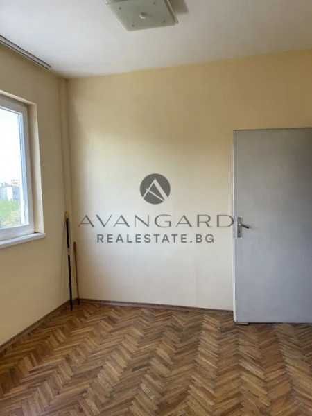 Продава се Тристаен апартамент в Пловдив, Кючук Париж - 86 кв.м за 1489 €/кв.м - Снимка #2