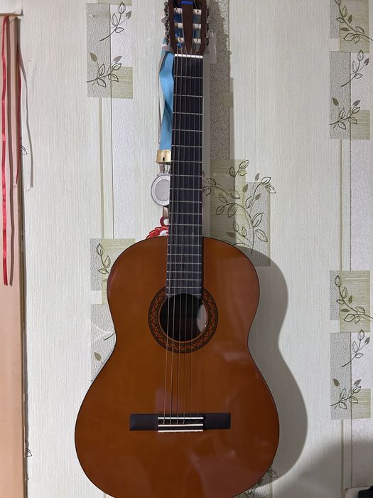 Продам Класическую Гитару