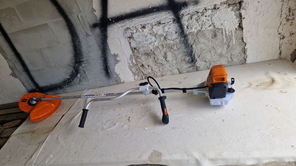 Motocositoare Stihl FS  111