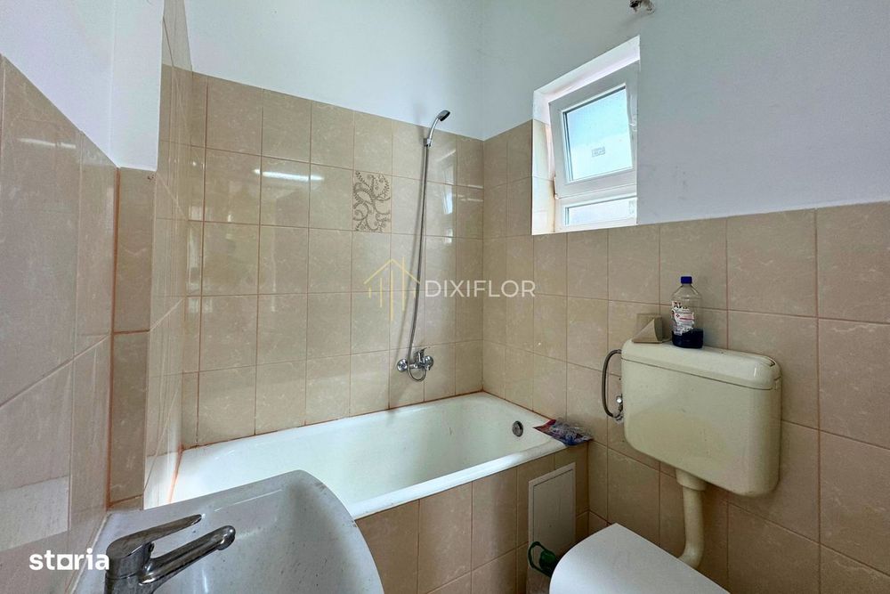 Casă cu o cameră complet renovată în zona 7 Noiembrie