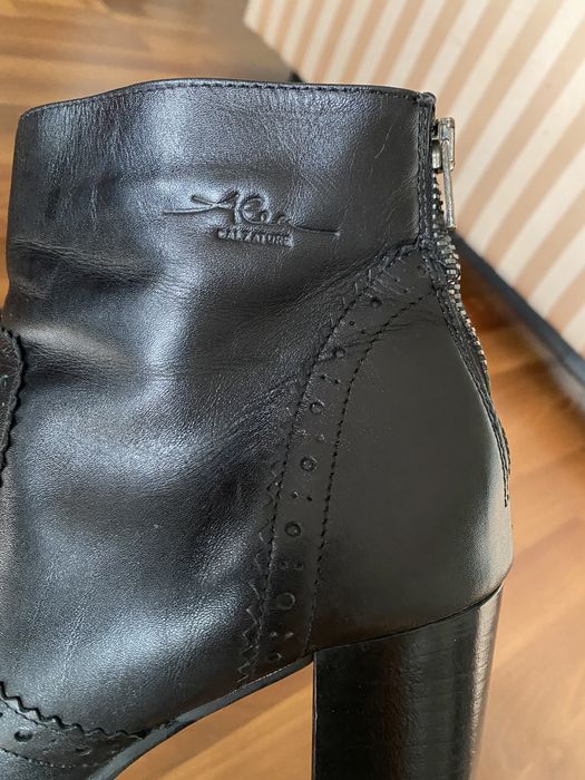 Ghete piele naturala marimea 38 negri