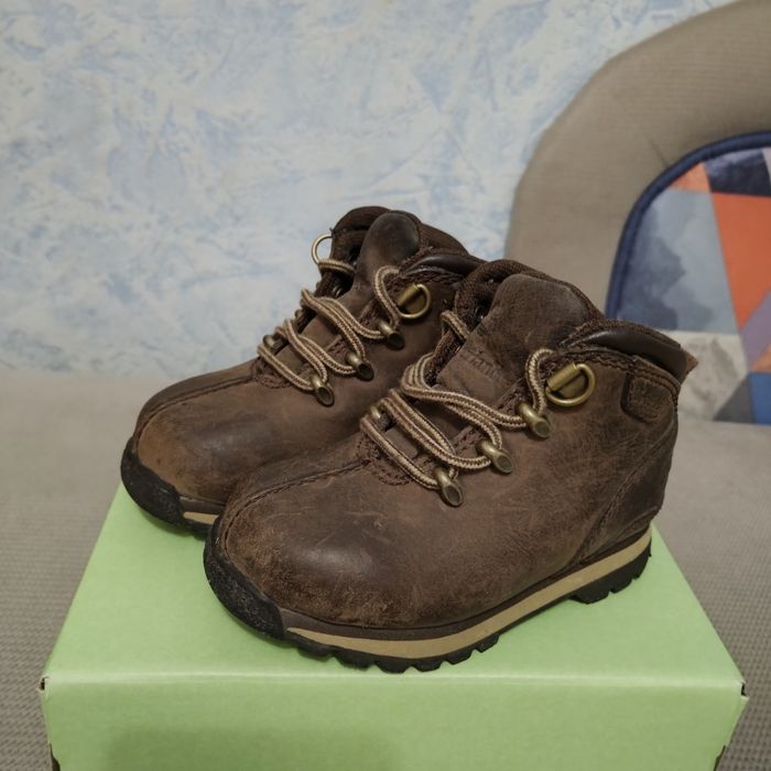 Продам кожаные ботинки, ботинки Salomon