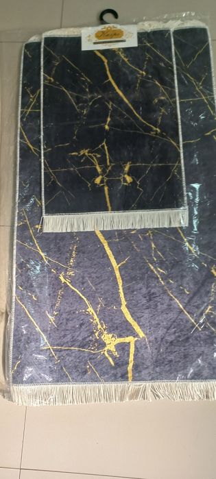 Продаю коврики недорого