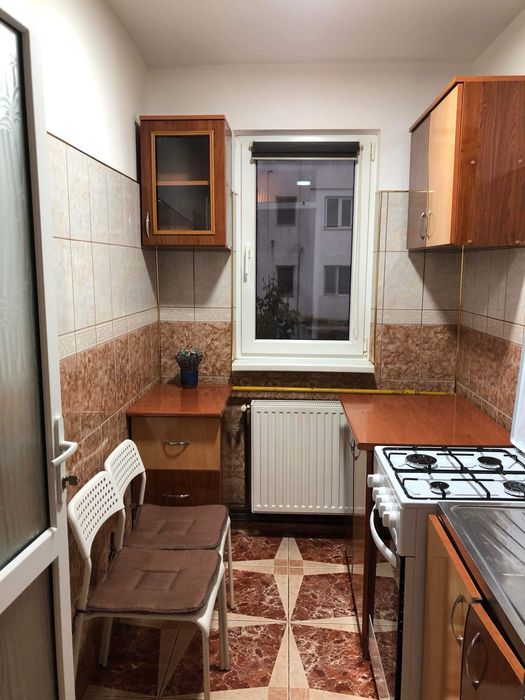 Vand apartament cu 2 camere