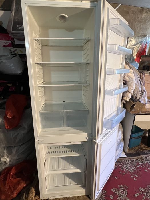 Продам холодильник