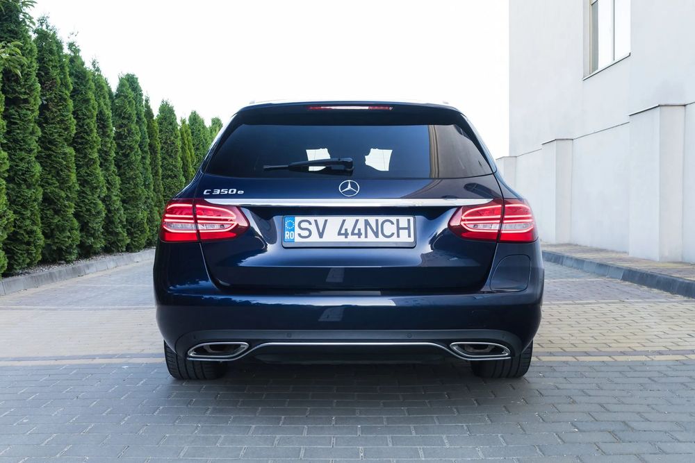 Mercedes-Benz C 350e, Burmester, Camere 360, Distronic, Full LED ILS, TVA deductibil