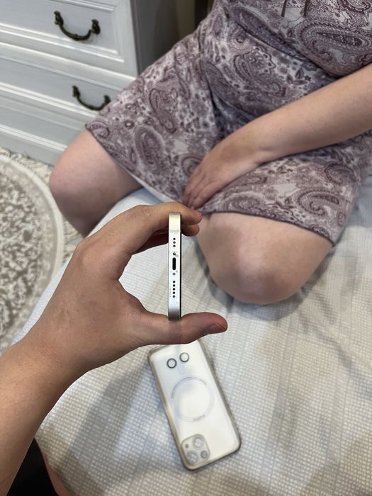 Продам iphone 13 128 gb 2