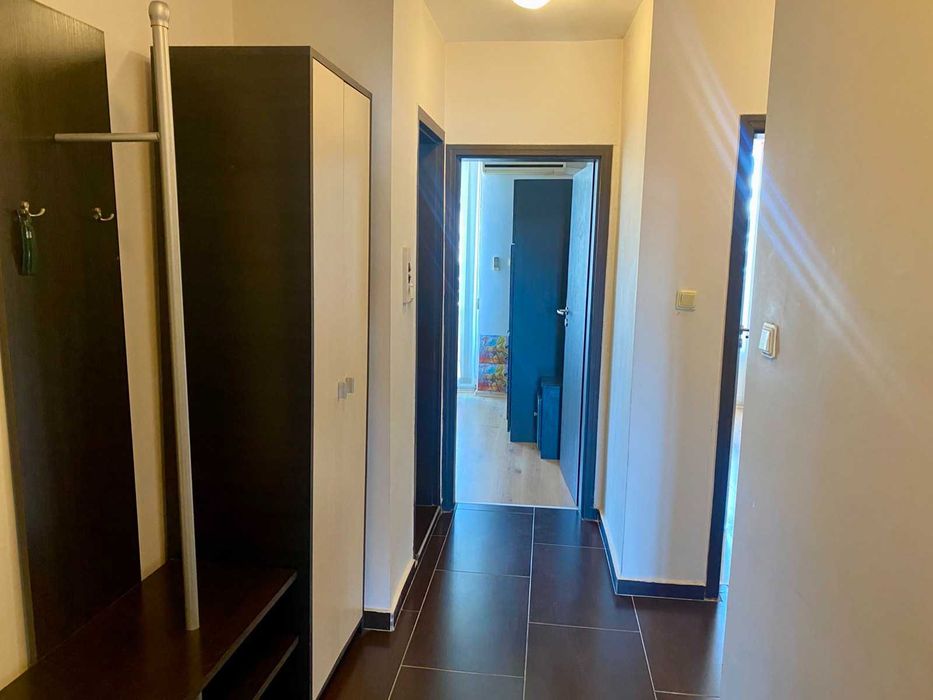 Дава се под наем Тристаен апартамент в Варна, Базар Левски - 100 кв.м за 612 € - Снимка #4