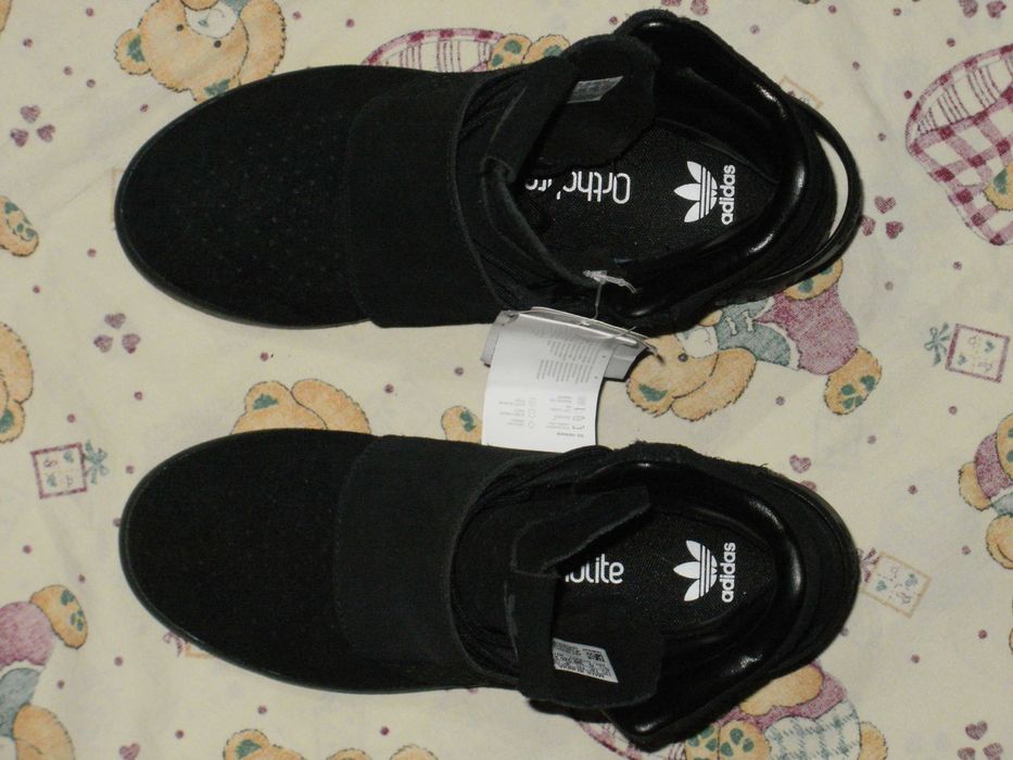 ADIDAS оригинални нови дамски кецове 38