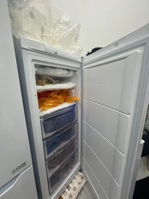 Морозильник Indesit