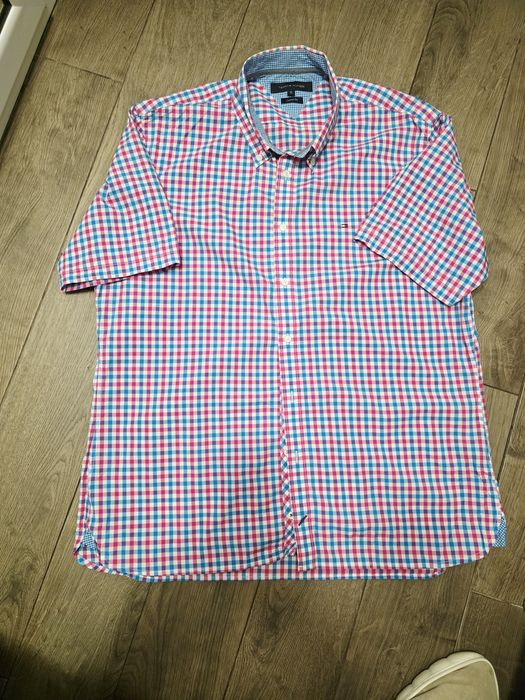 Cămașă Tommy Hilfiger mărimea xl stare foarte bună