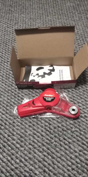 Colector de praf electric cu nivela laser